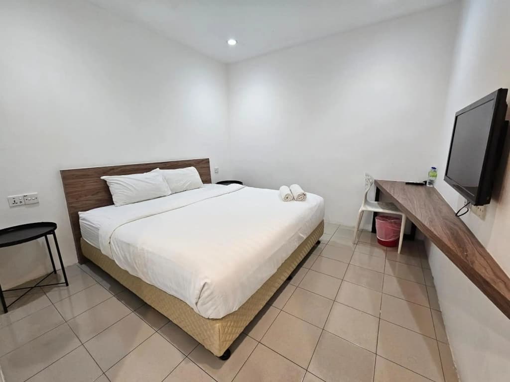T Hotel Tandop - photo 15