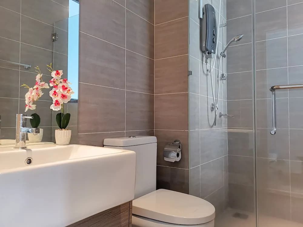 Icon City Service Apartment - photo 2