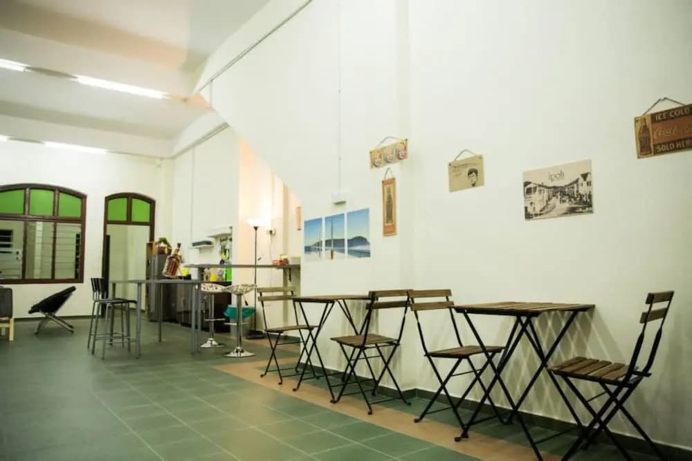 Vloft Backpackers Hostel - photo 24