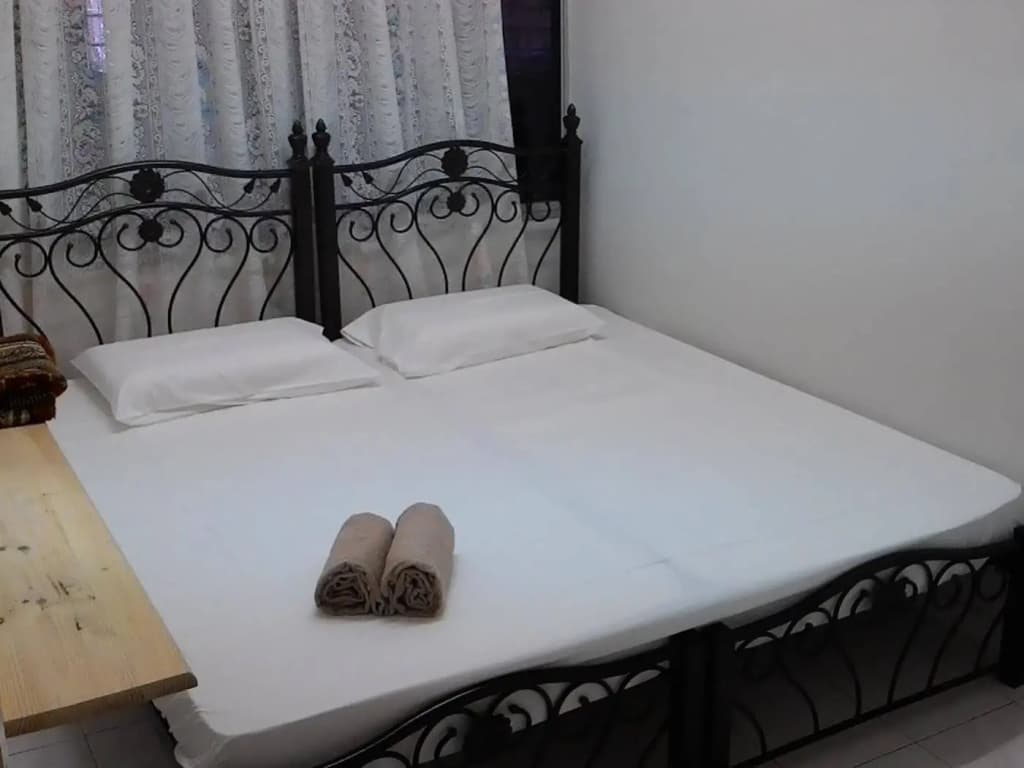Daniels Guest House - photo 3