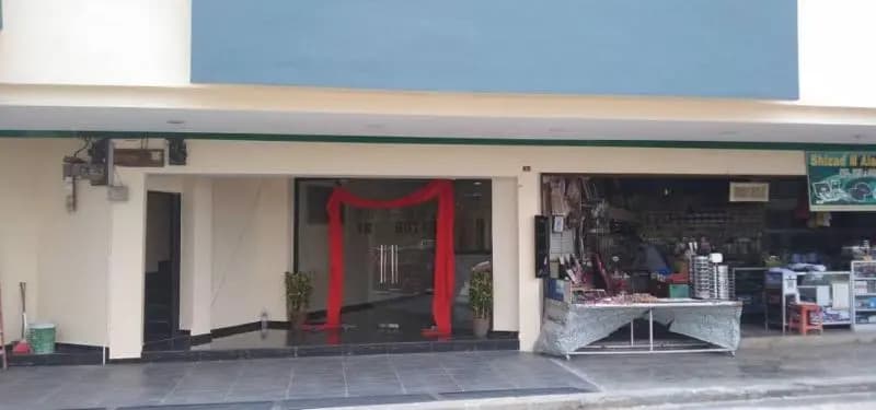 Th Hotel by OYO Rooms - photo 10