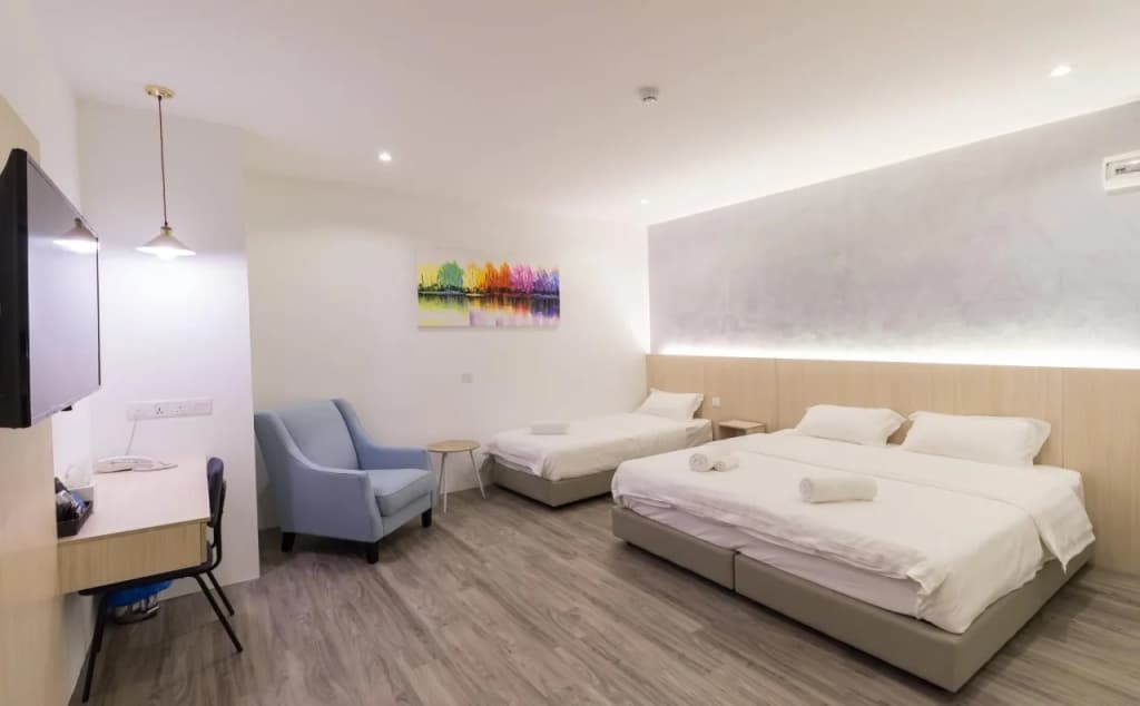 iO Hotel - photo 4