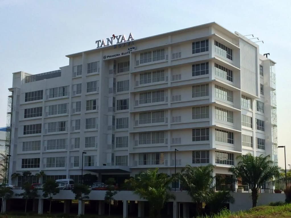 Hotel Primera Suite - photo 1