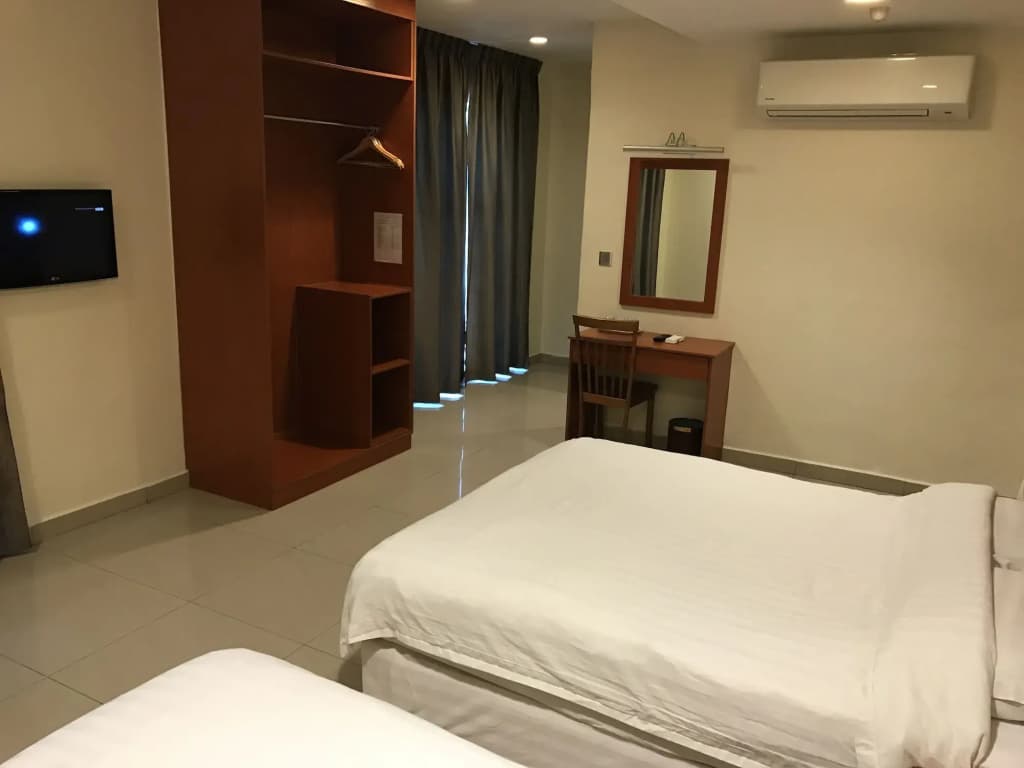 Aeton Hotel - photo 6