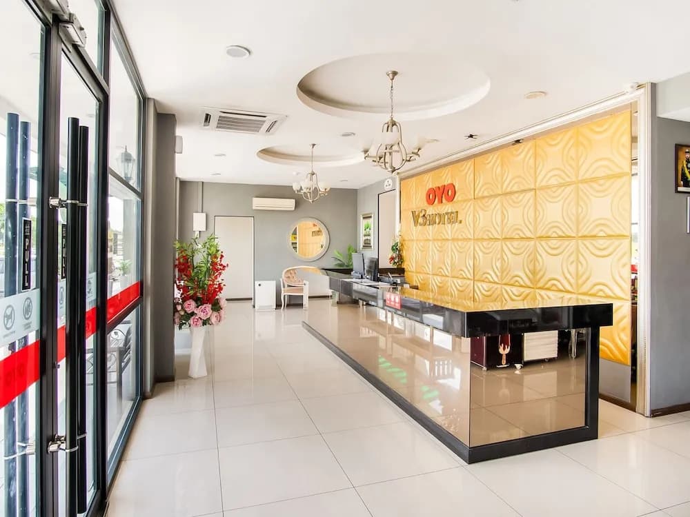 V3 Hotel Nusajaya - photo 2