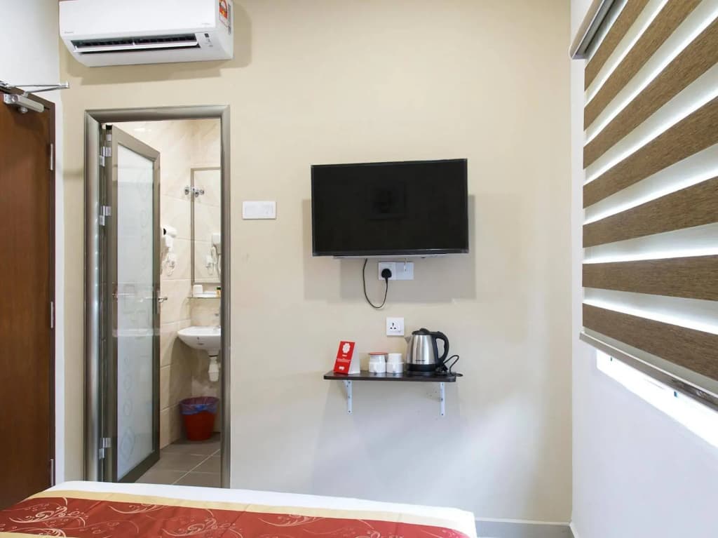 Global Inn Hotel - photo 3