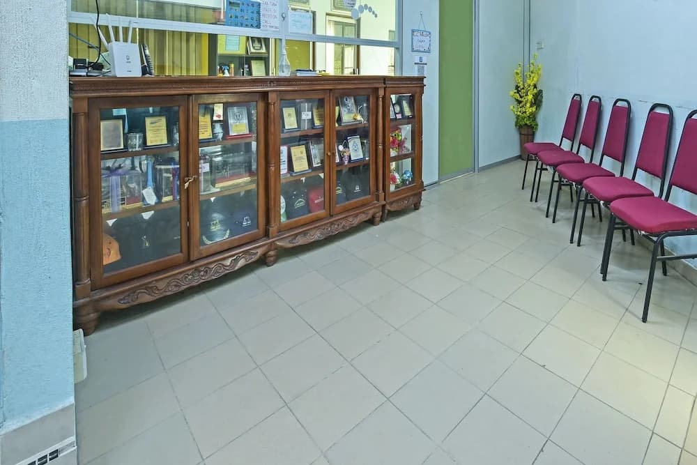 OYO 90441 Cz Traveler's Hotel - photo 20