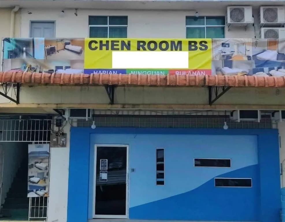 OYO HOME 90667 Chen Room Bs - photo 1