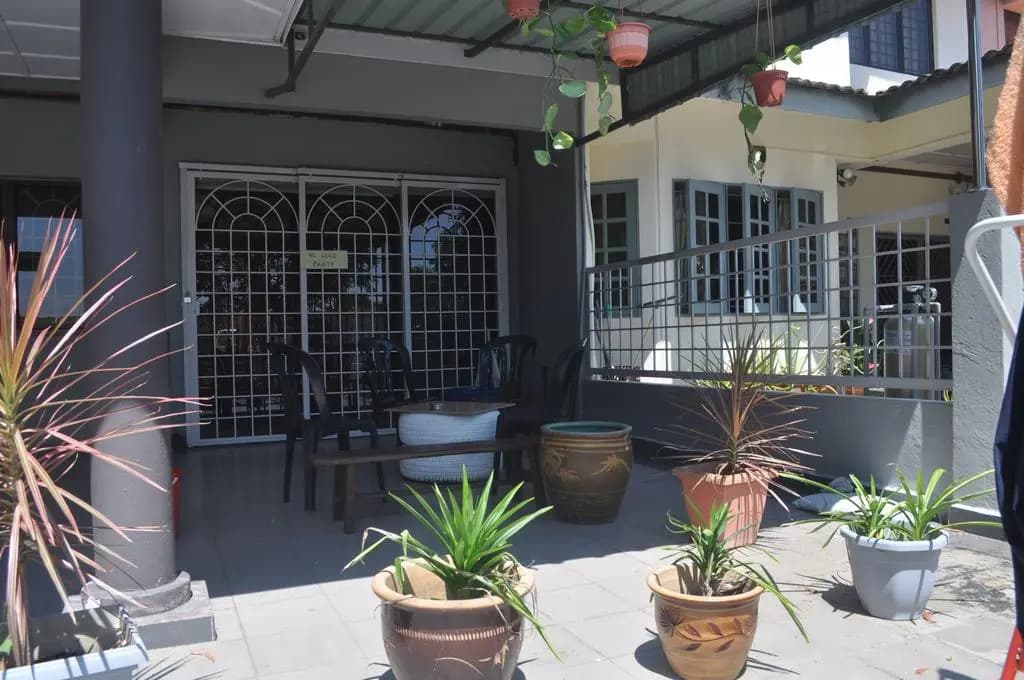 Home Guesthouse - photo 10