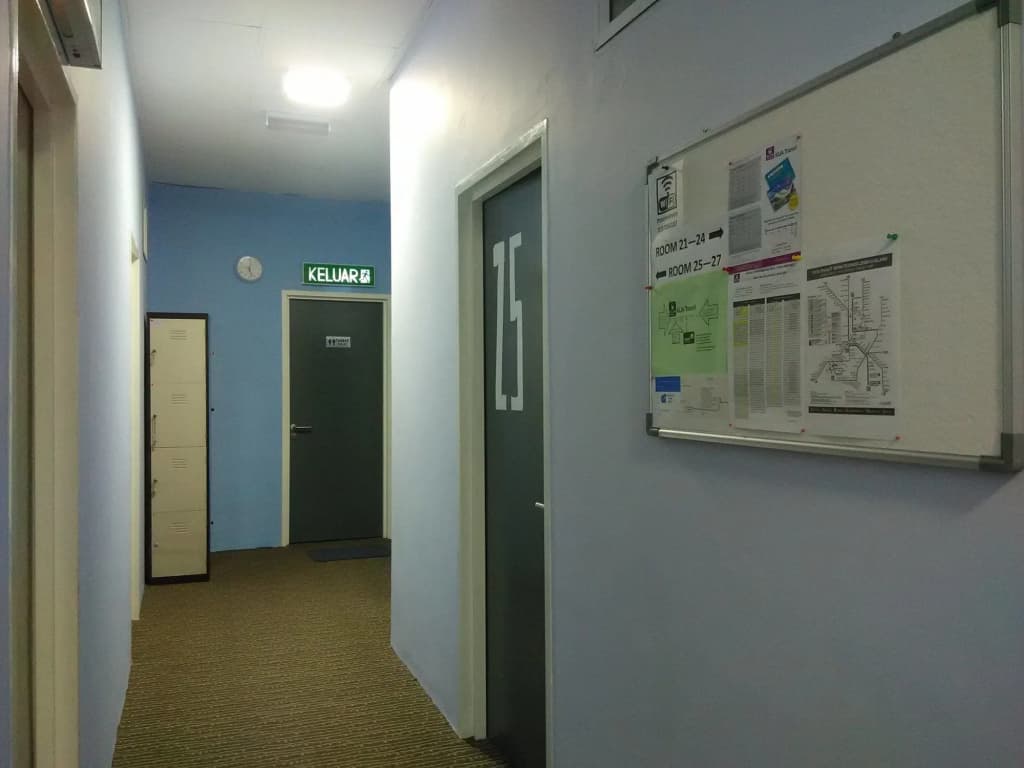 Moon Eleven Hostel Airport Transit - KLIA - photo 10