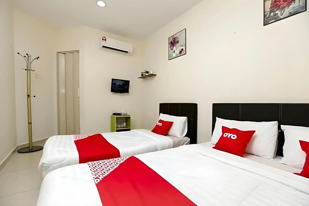 OYO 89902 Semerah Suites Homestay - photo 10
