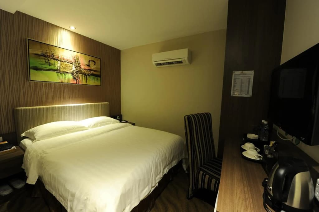 The Imperial Hotel - photo 13