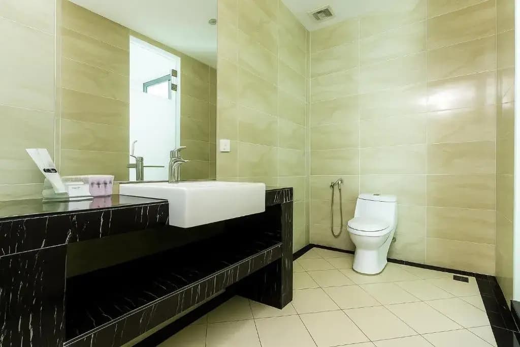 E-Red Hotel Melaka - photo 8