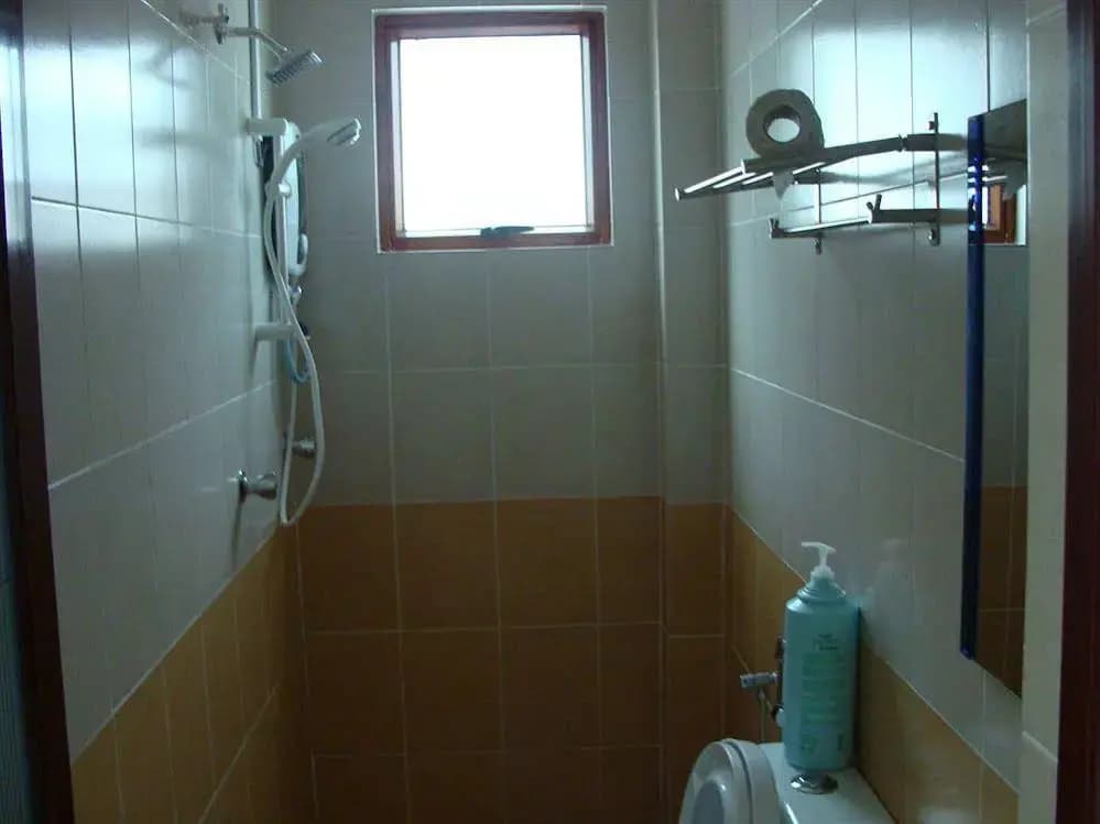 White House Homestay - photo 11