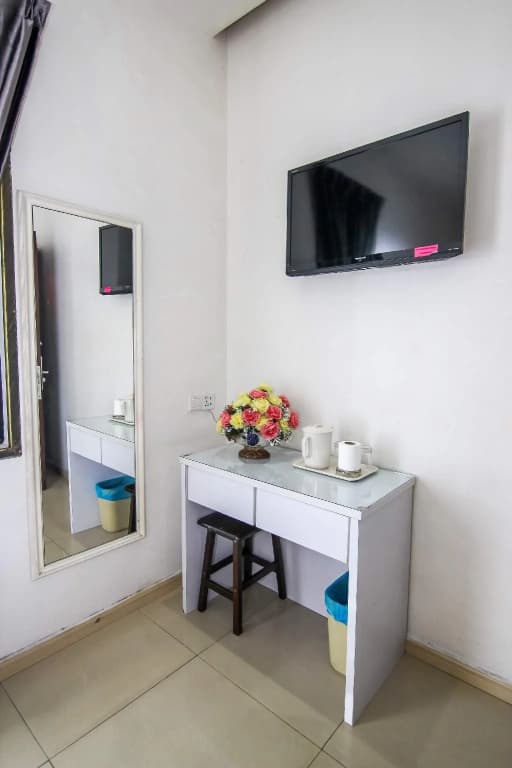 Rose Cottage Hotel Impian Senai - photo 5