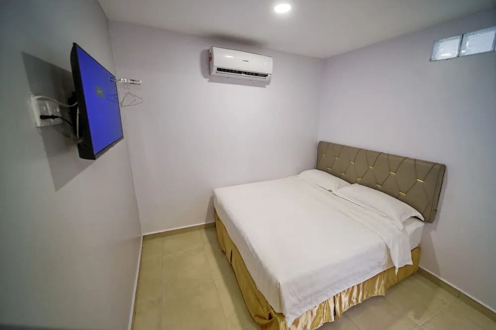 Hotel Uptown Semenyih - photo 8