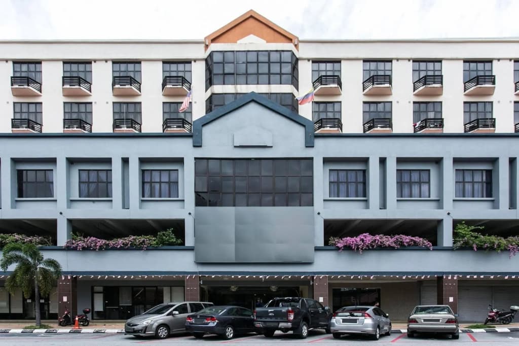 Dolphin Hotel, Chow Kit Kuala Lumpur - photo 28