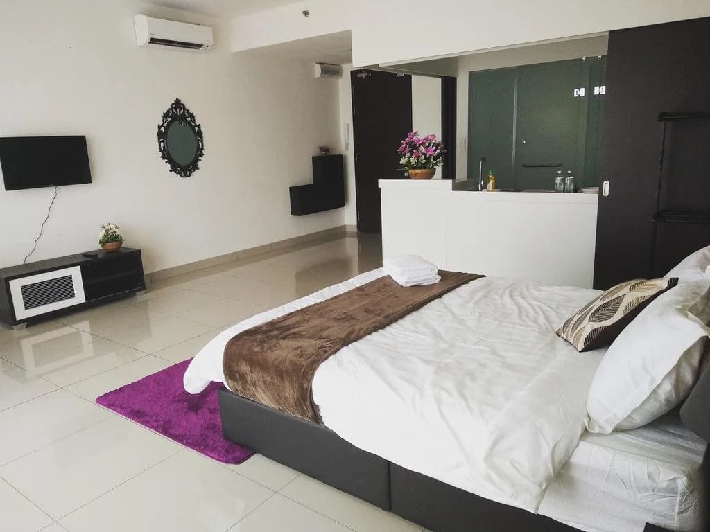 Euzmo Residences at Trefoil - photo 4