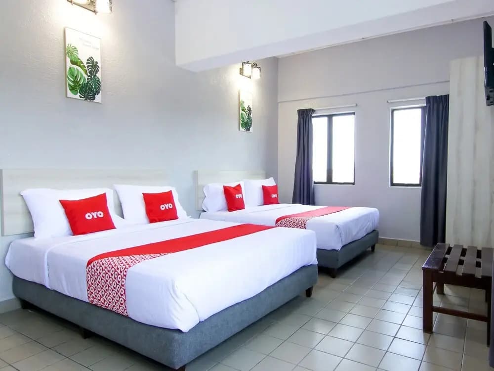 Lotus Inn Hotel by OYO Rooms - main photo