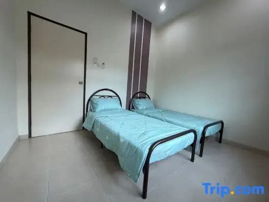 Taman Banang Ria Simple Homestay - photo 13