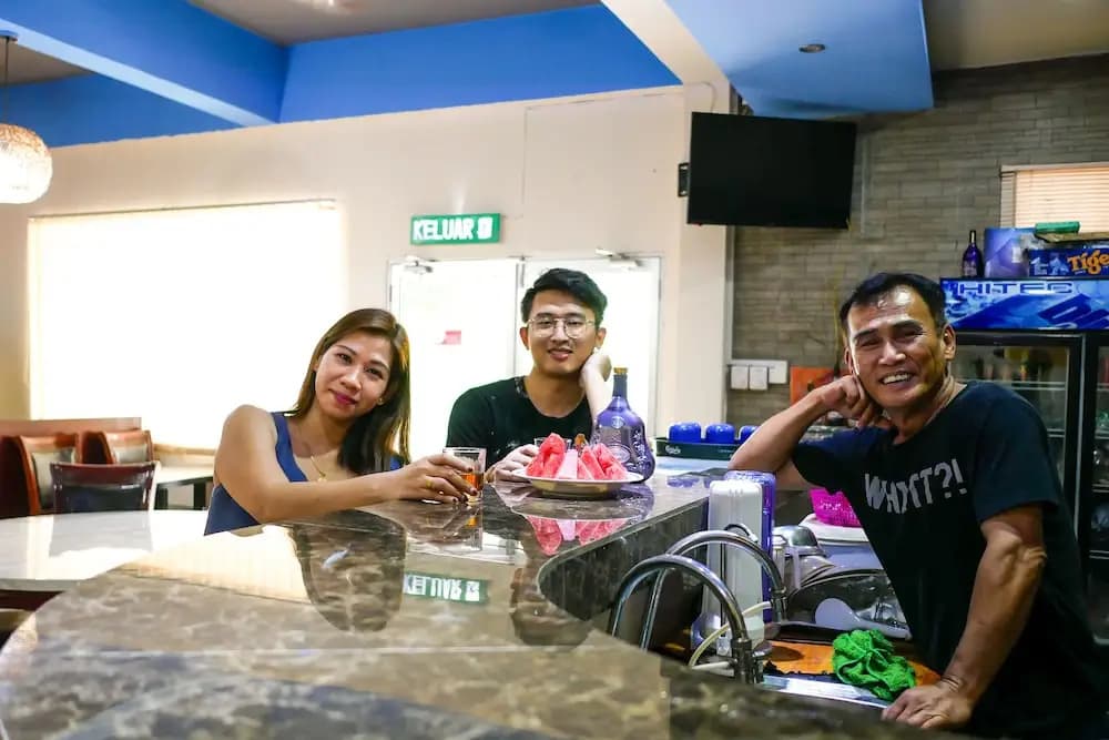 Hotel O Night Queen salak Tinggi - photo 26