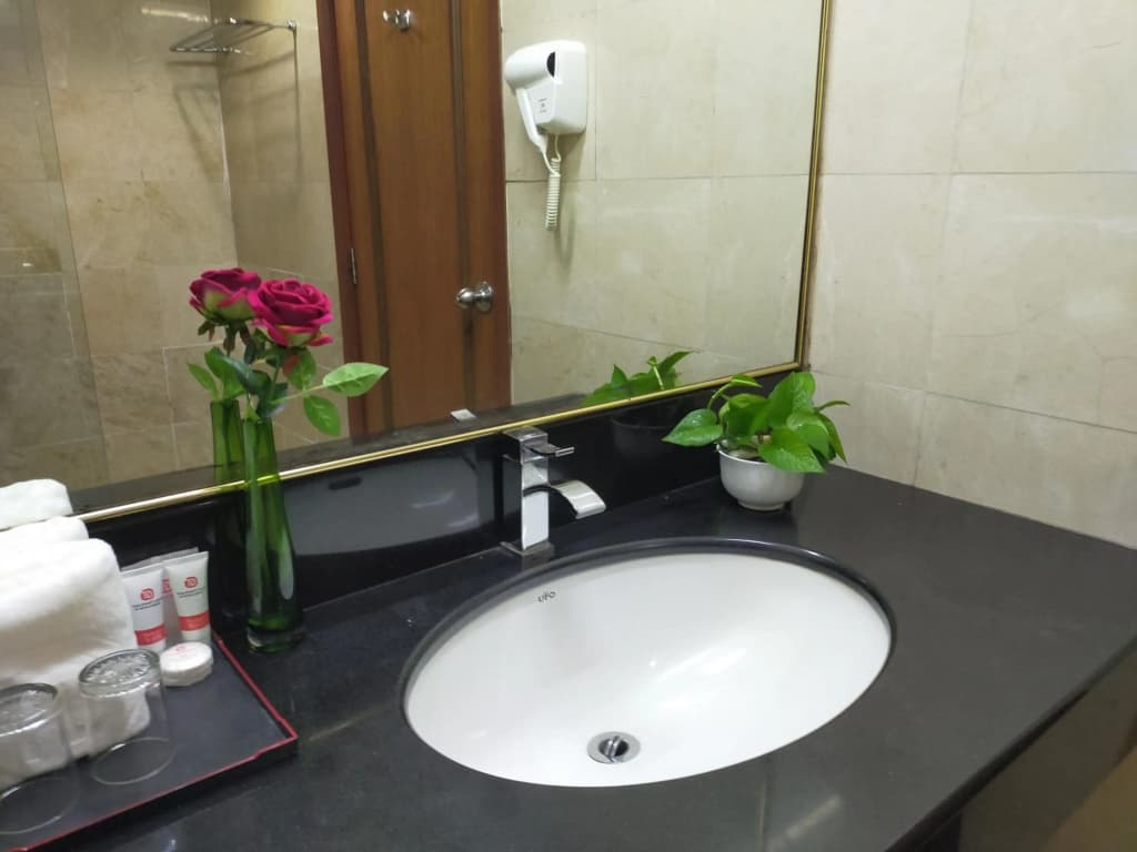 Tang Dynasty Hotel - photo 8