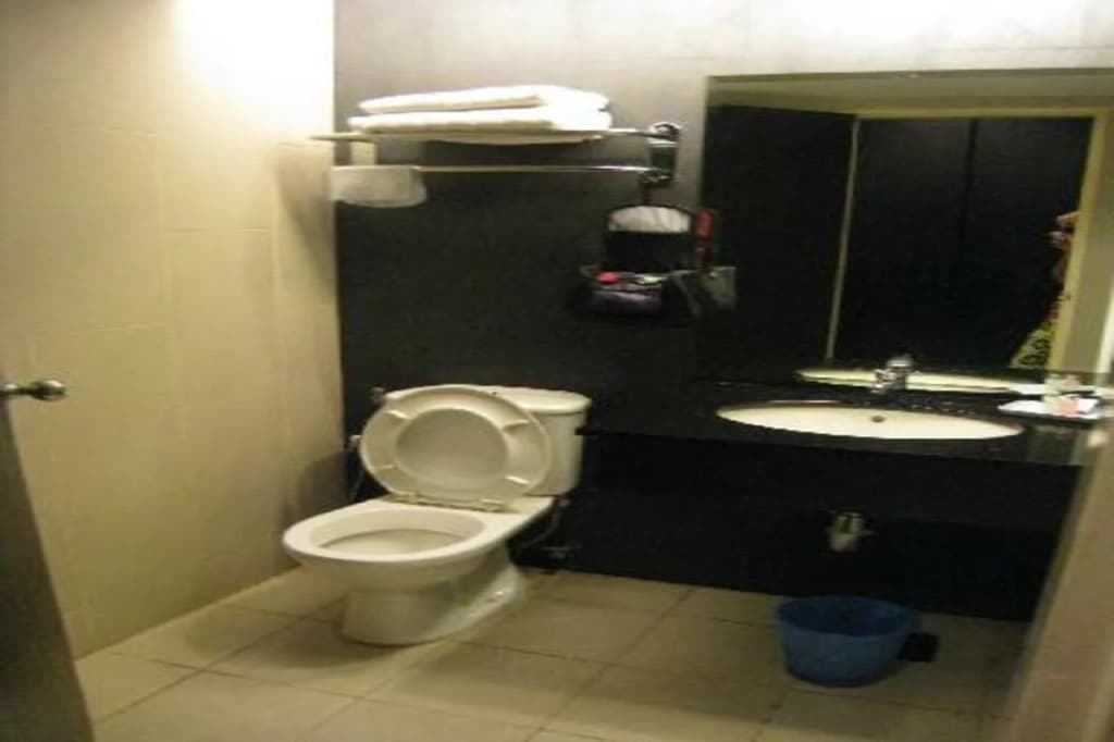 Hotel Sentral Riverview Melaka - photo 9