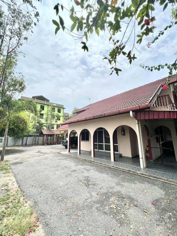 Teratai Homestay Batu Buruk - photo 29