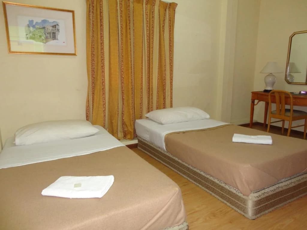 Pristine Hotel - photo 5