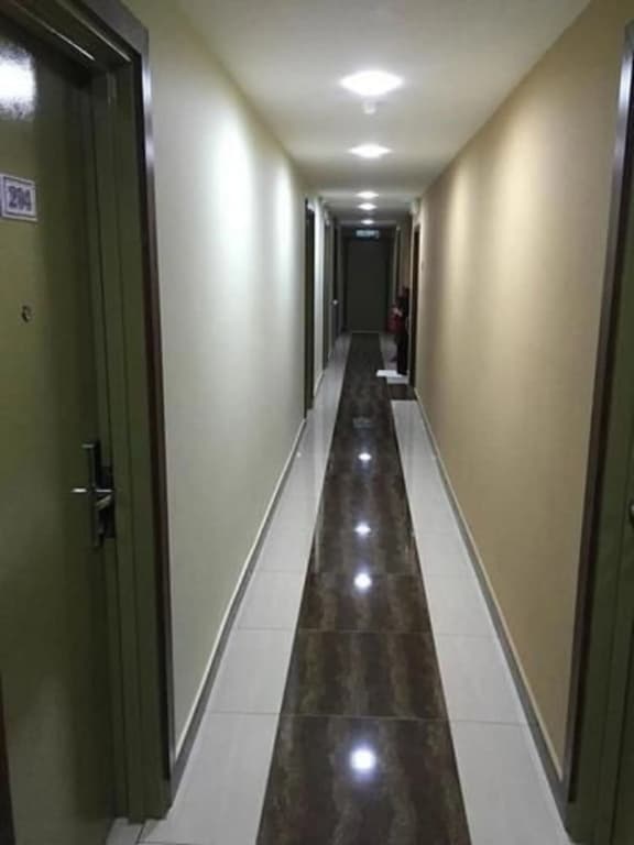 Golden Night Hotel Sunway - photo 12
