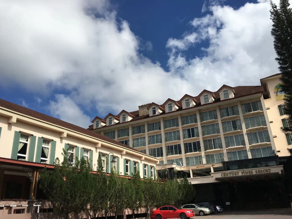 Century Pines Resort - photo 1