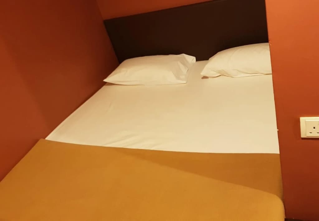 CMN Hotel - photo 5