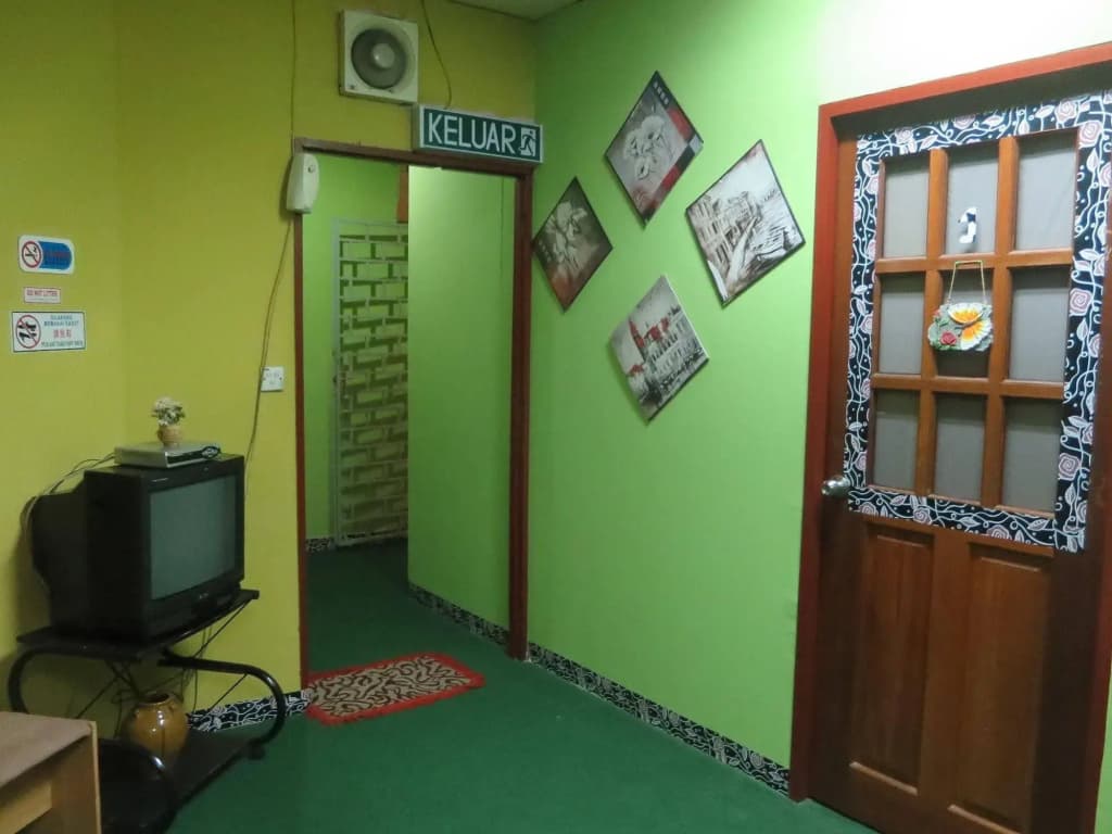Asia Adventure Lodge Backpackers Hostel - photo 11