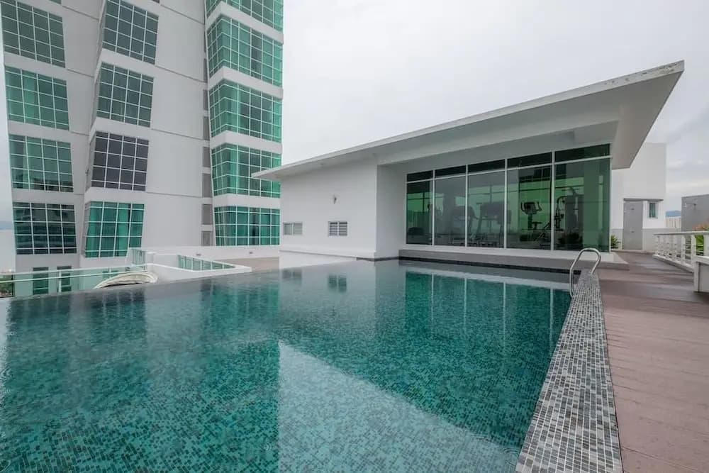 Seafront Duplex Suite at Georgetown - photo 17