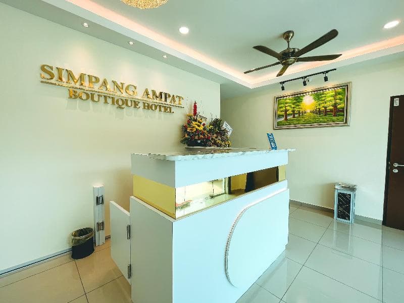 Simpang Ampat Hotel - photo 2