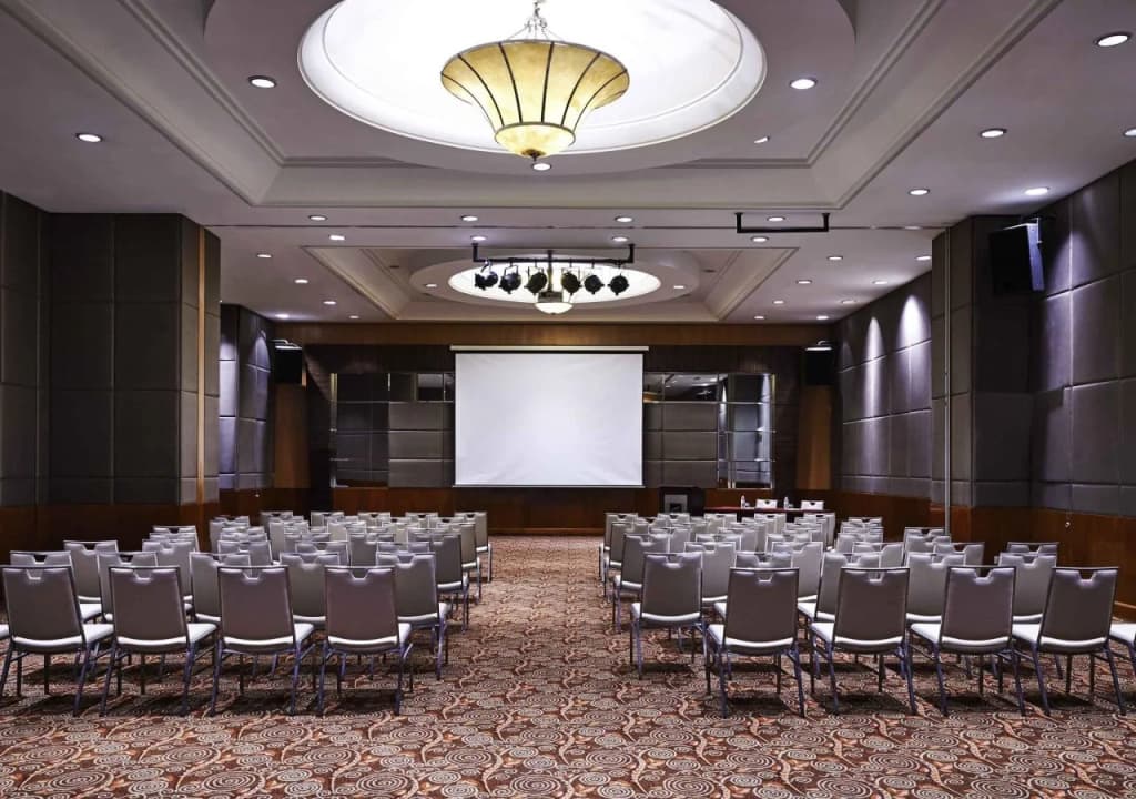 Novotel Kuala Lumpur City Centre - photo 18
