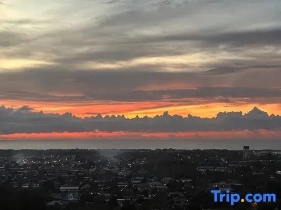 K Avenue Sunset Seaview, KK Airport View - Free Parking - photo 12