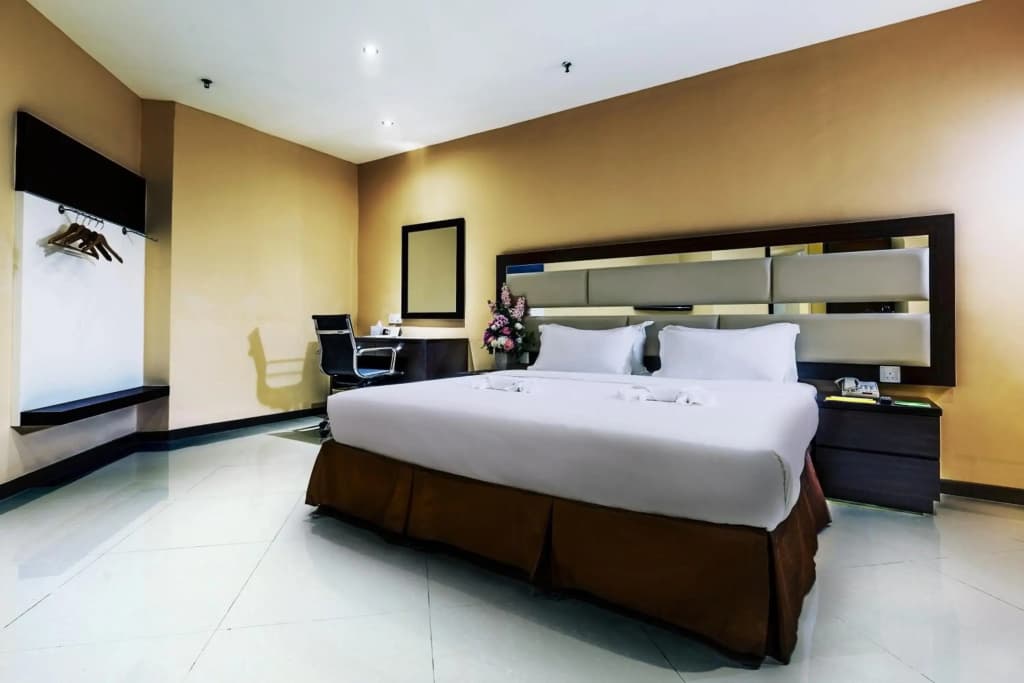 Ixora Hotel - photo 3