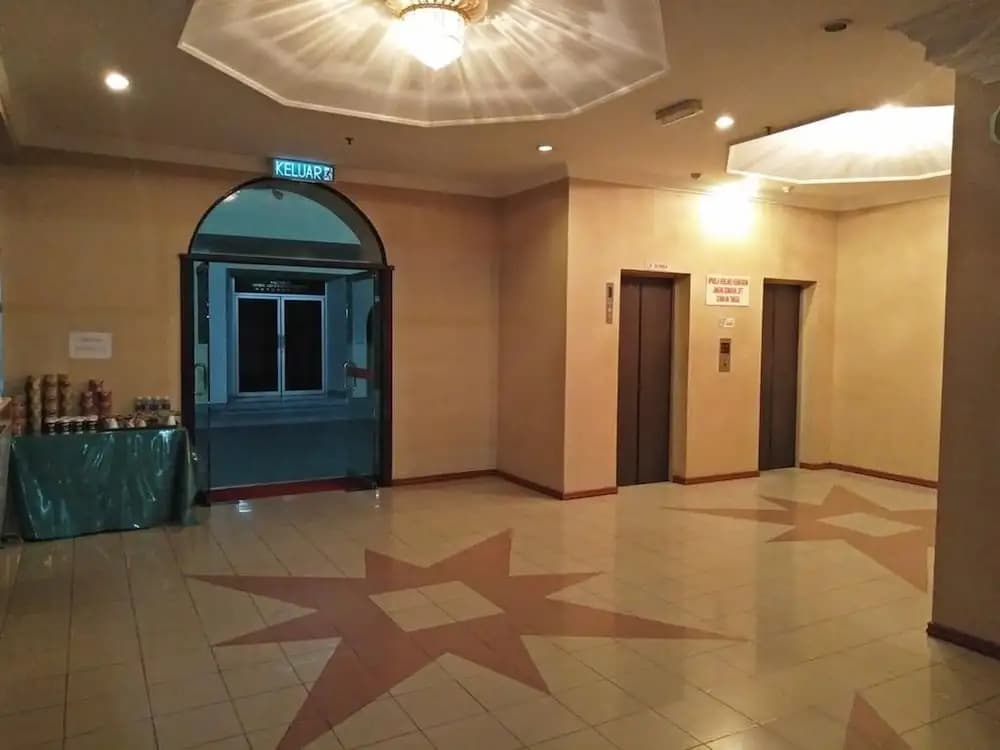 Golden Palms Hotel - photo 12