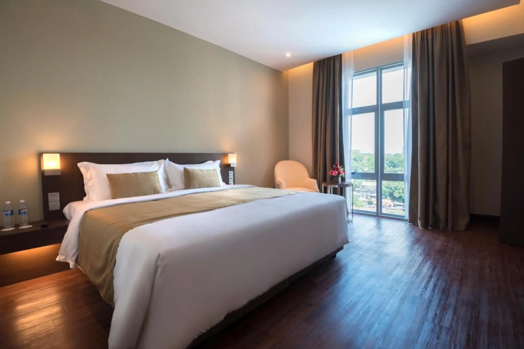 Astana Wing - Riverside Majestic Hotel - photo 3