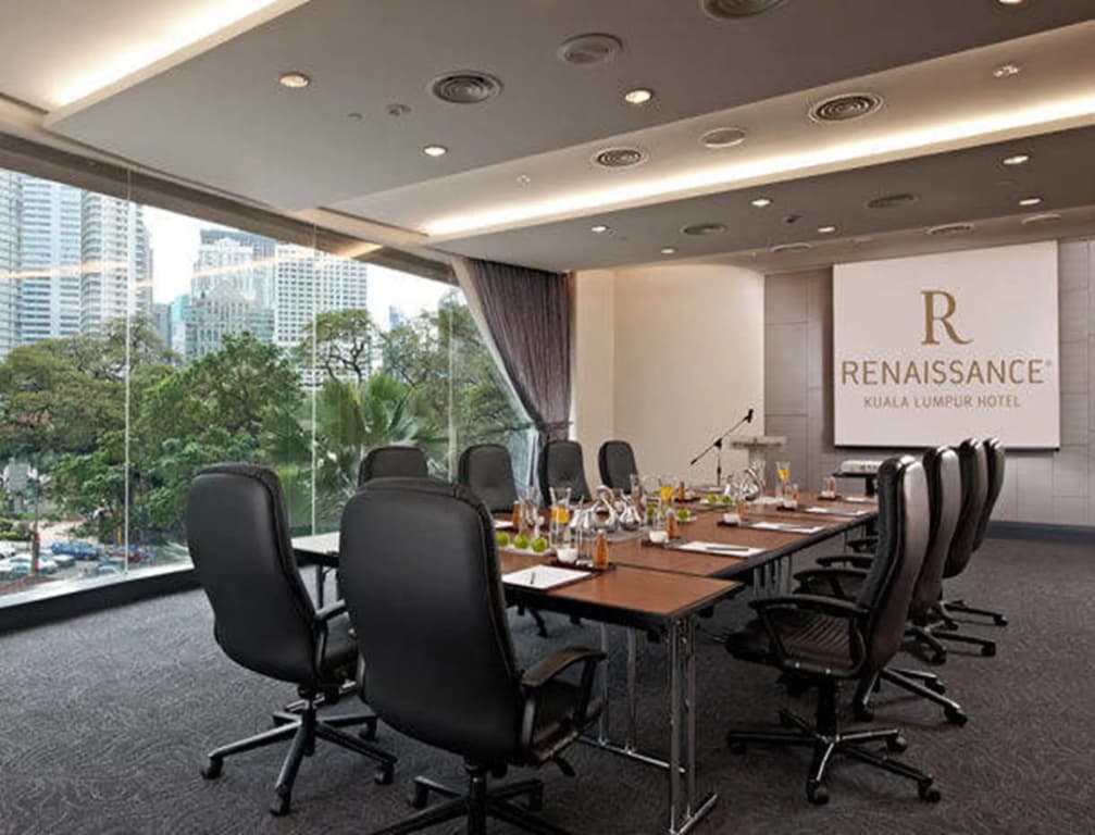 Renaissance Kuala Lumpur Hotel & Convention Centre - photo 24