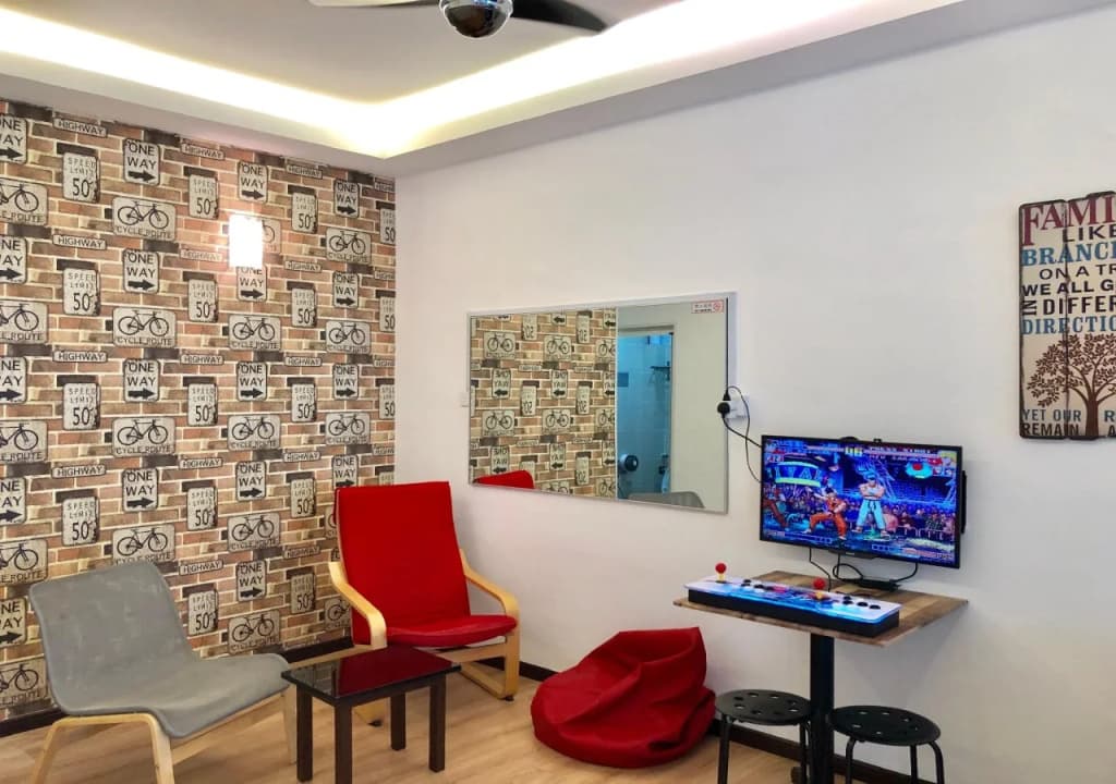 H & H Guesthouse 1 - photo 11