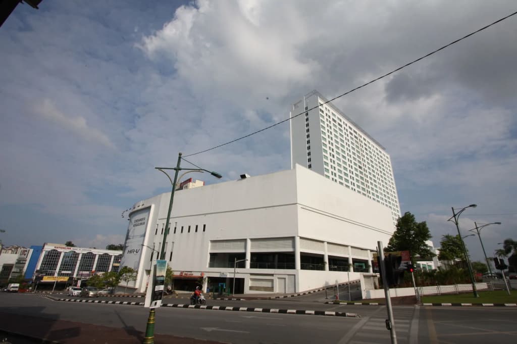 Place2Stay - Opposite Hilton - photo 1