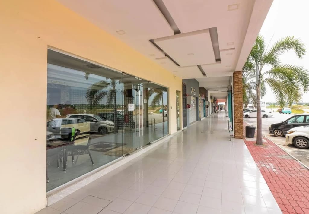 Royale City Hotel - photo 26