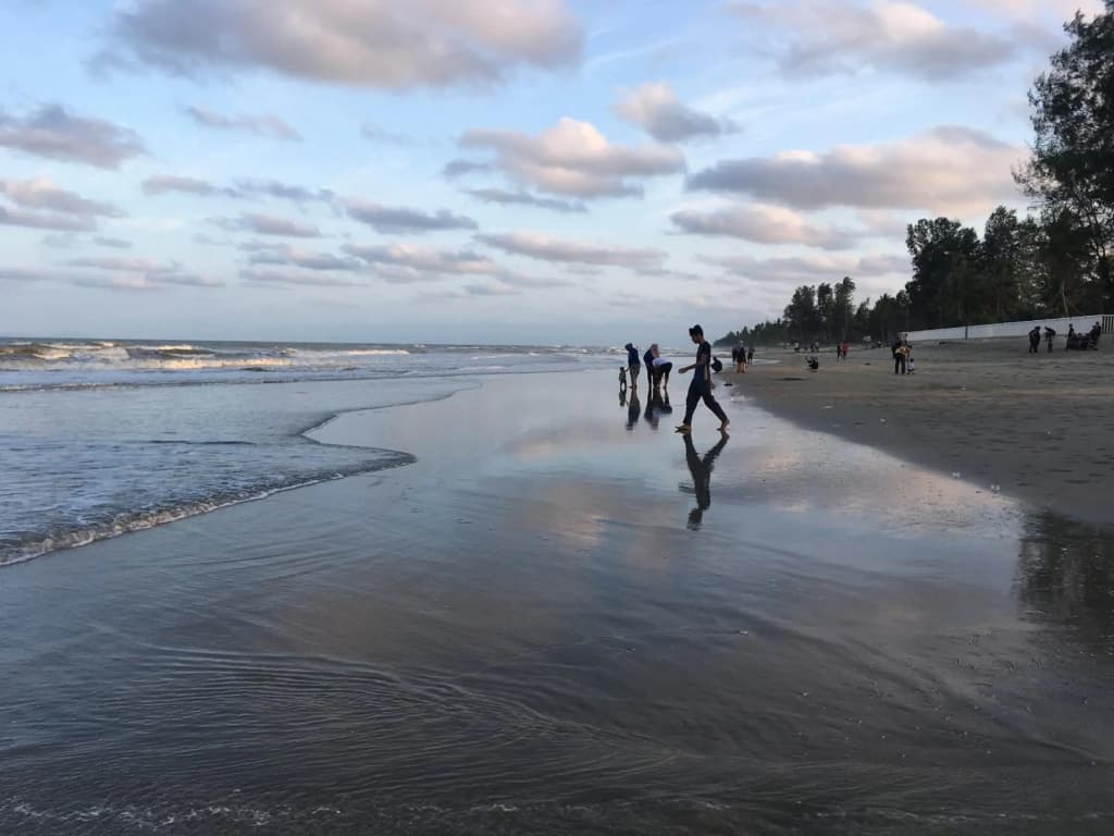 Arwaa Homestay Beachview - photo 17