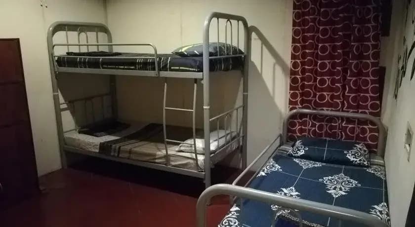 Jalan Jalan Emas Guest House - photo 22