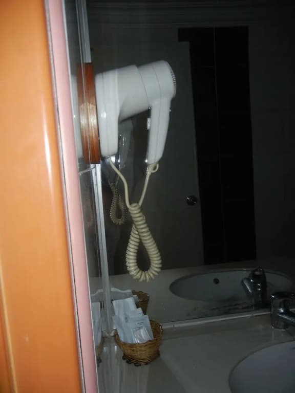 Borneo Hotel - photo 9
