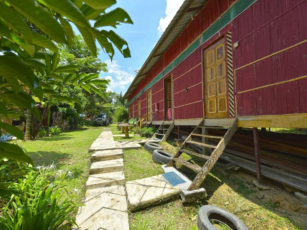 Oyo 90630 Mat Leon Village - photo 11