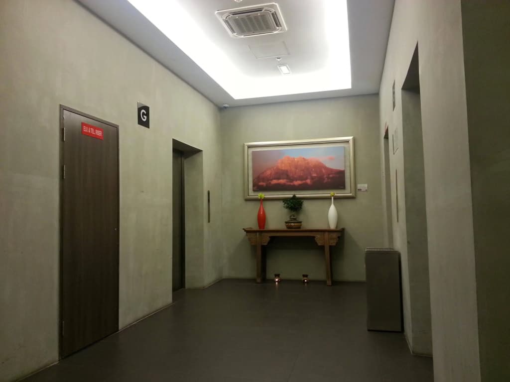 Marina Travellers Suite SKY Karamunsing - photo 6
