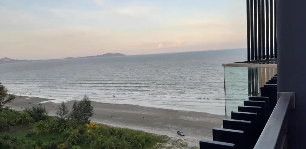OmbakTimurbay Seafront Residence - photo 9